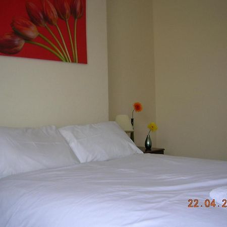 The Guesthouse At Shepshed Bilik gambar